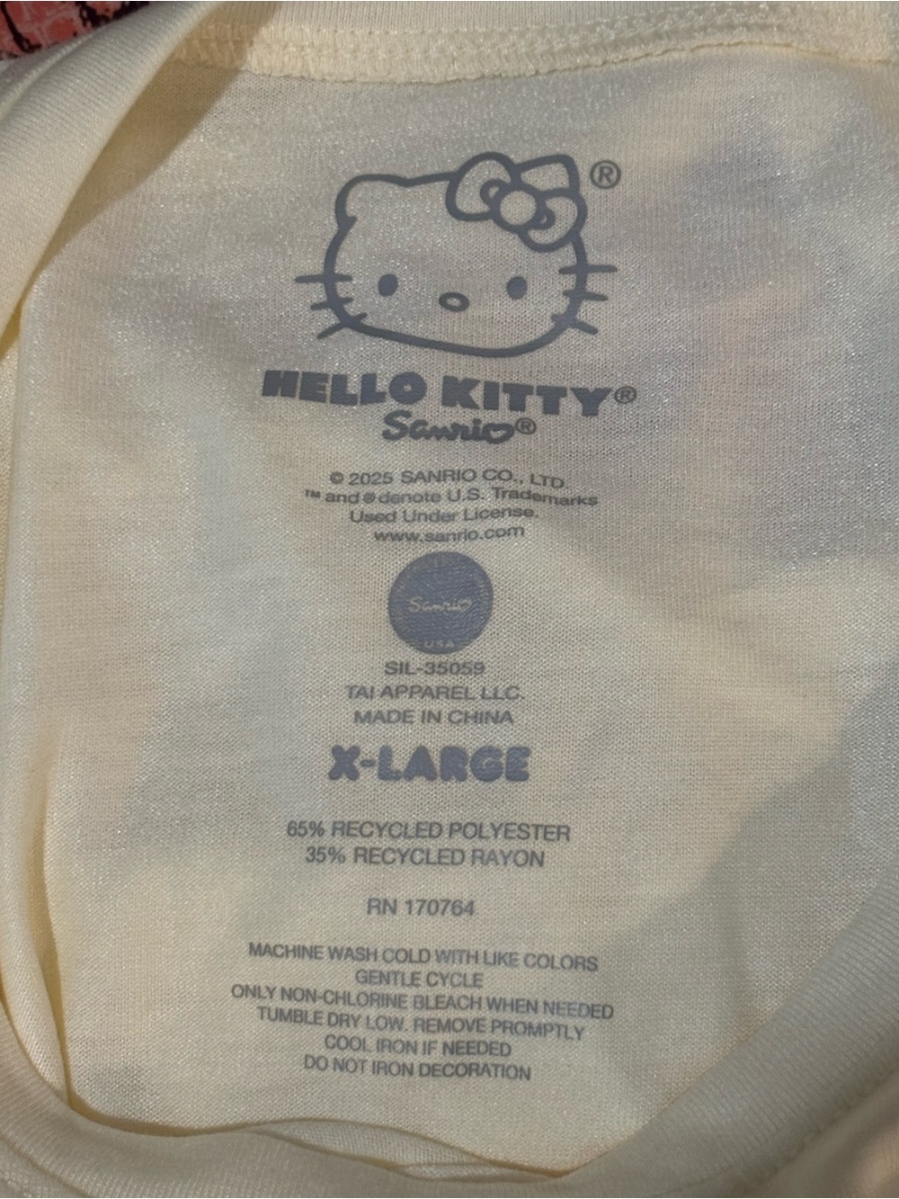 Hello Kitty Food Doodles 2-Piece Pajama Set XL - Picture 3 of 7